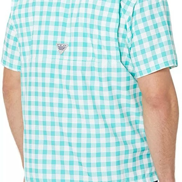 NWOT Columbia PFG lightweight button up - Picture 4 of 8